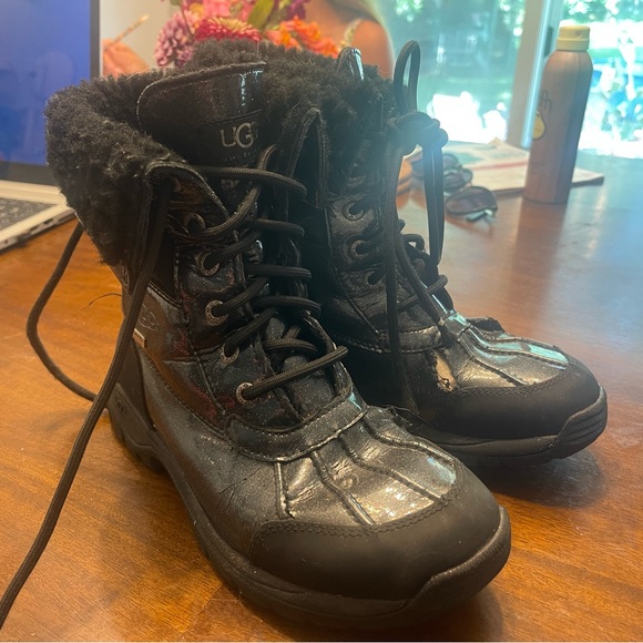 Ugg waterproof winter boots, size 6 - Picture 1 of 4